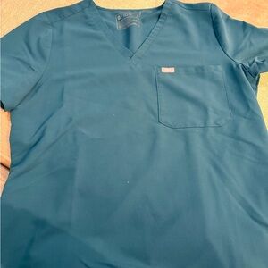 Figs Women’s Short Sleeve V-Neck in Teal